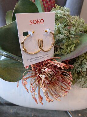 SOKO Medium Twisted Miji Hoops
